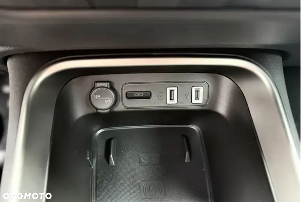 Jeep Avenger 1.2 T3 mHEV Summit FWD eDCT6 - 8