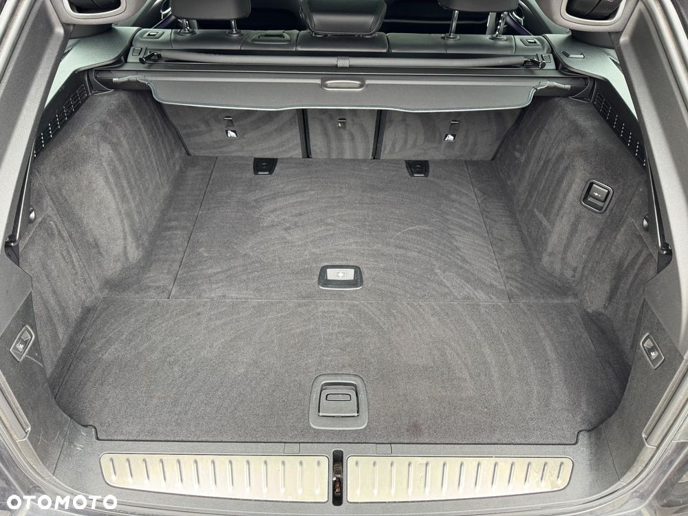 BMW Seria 5 530d xDrive mHEV M Sport sport - 24