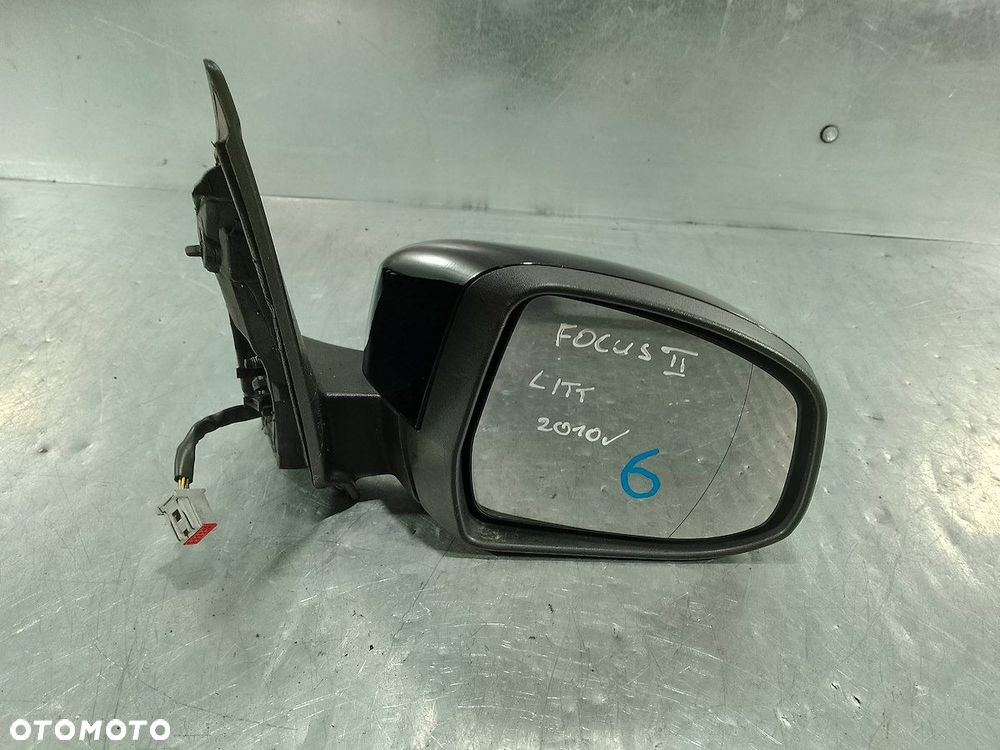 LUSTERKO PRAWE FORD FOCUS II FL - 7