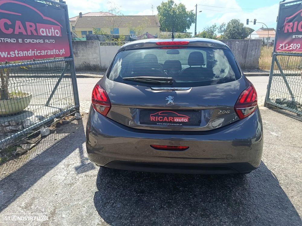 Peugeot 208 1.5 BlueHDi Signature - 24