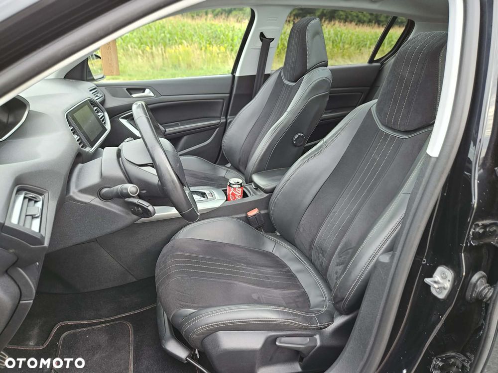 Peugeot 308 1.6 e-HDi Allure S&S - 11