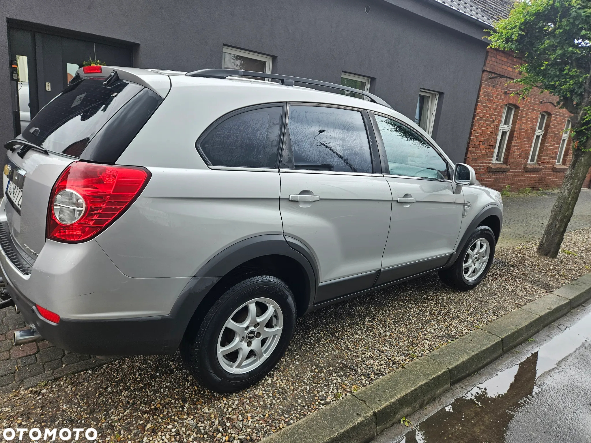 Chevrolet Captiva 2.4 LS 5os - 12