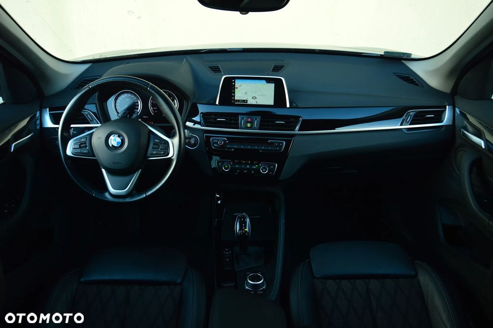 BMW X1 sDrive18i xLine - 3