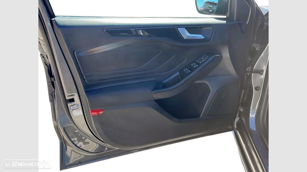 Ford Focus SW 1.0 EcoBoost MHEV ST-Line - 12