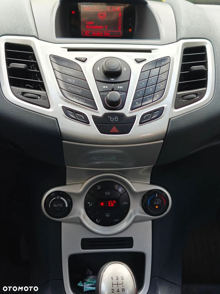 Ford Fiesta - 12