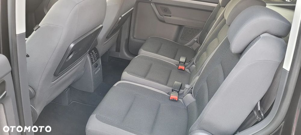 Volkswagen Touran 2.0 TDI United - 12