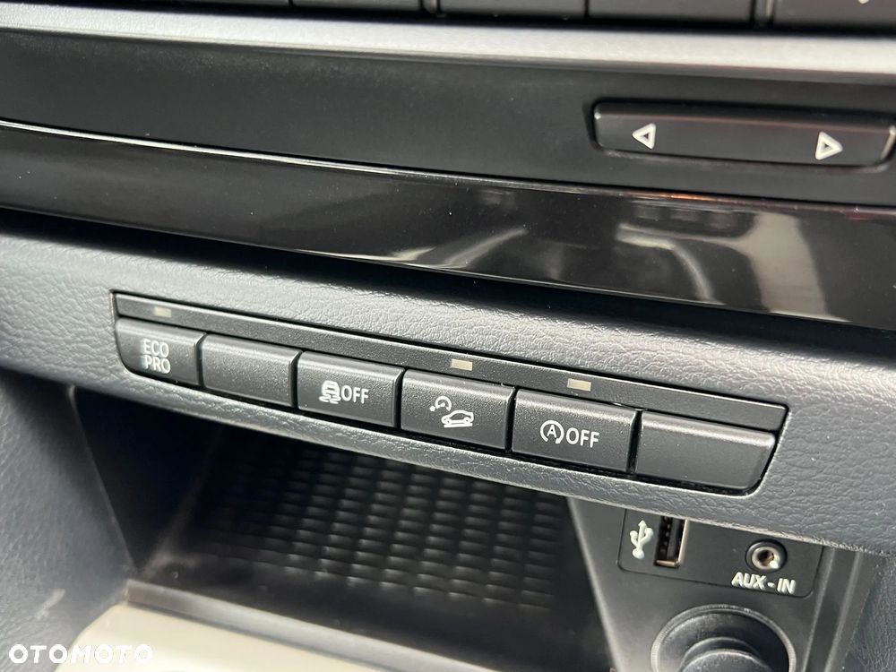 BMW X1 xDrive20d - 17