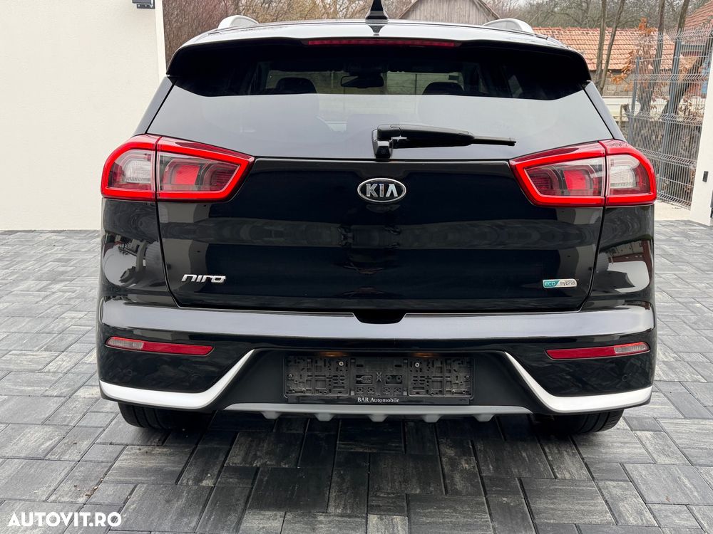 Kia Niro 1.6 GDI 2WD Aut. Spirit - 4