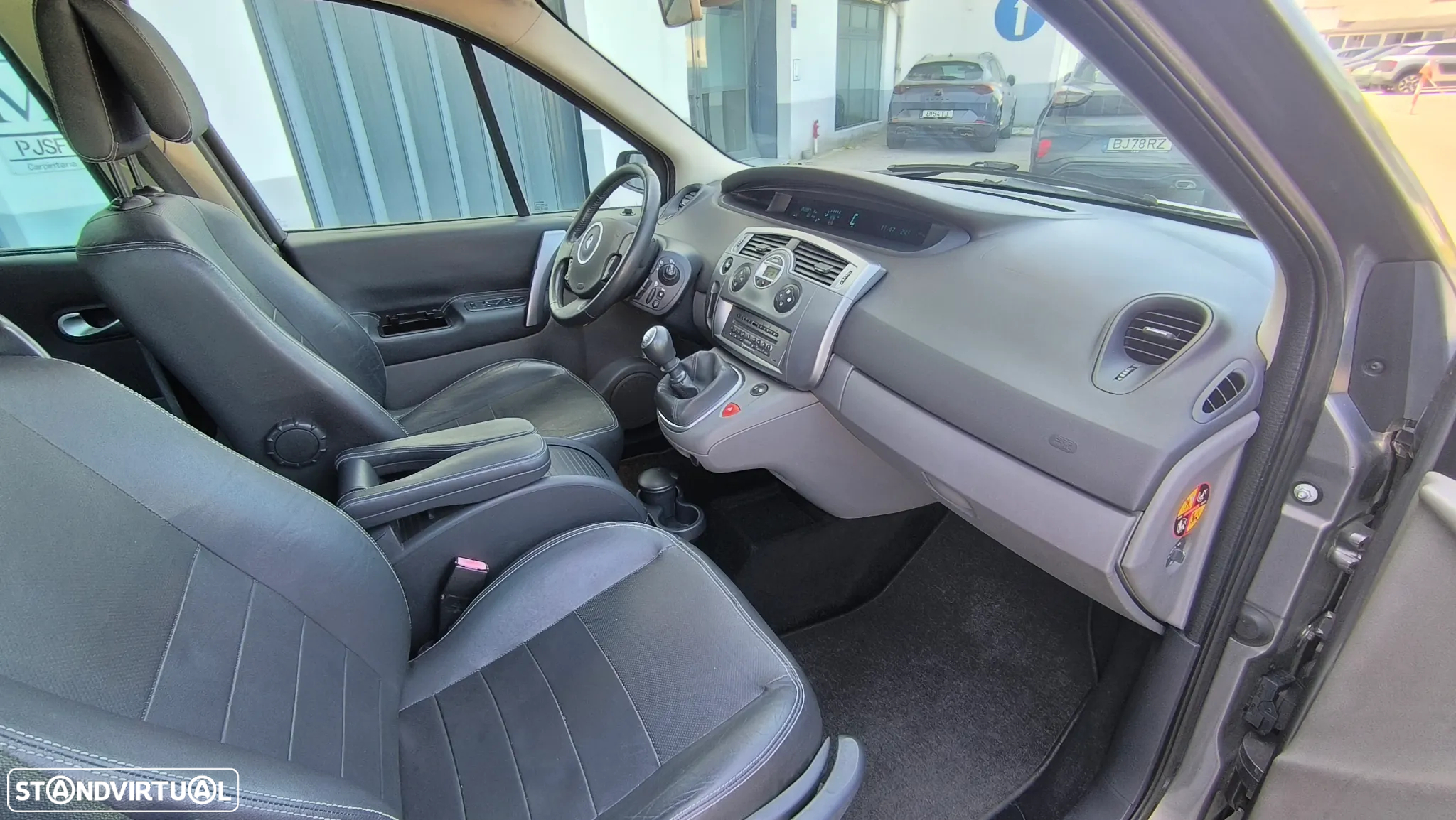 Renault Scénic 1.5 dCi Dynamique S - 17
