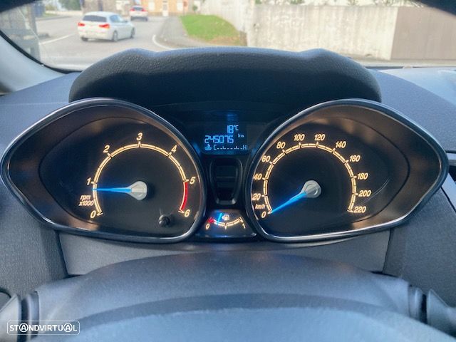 Ford Fiesta - 5