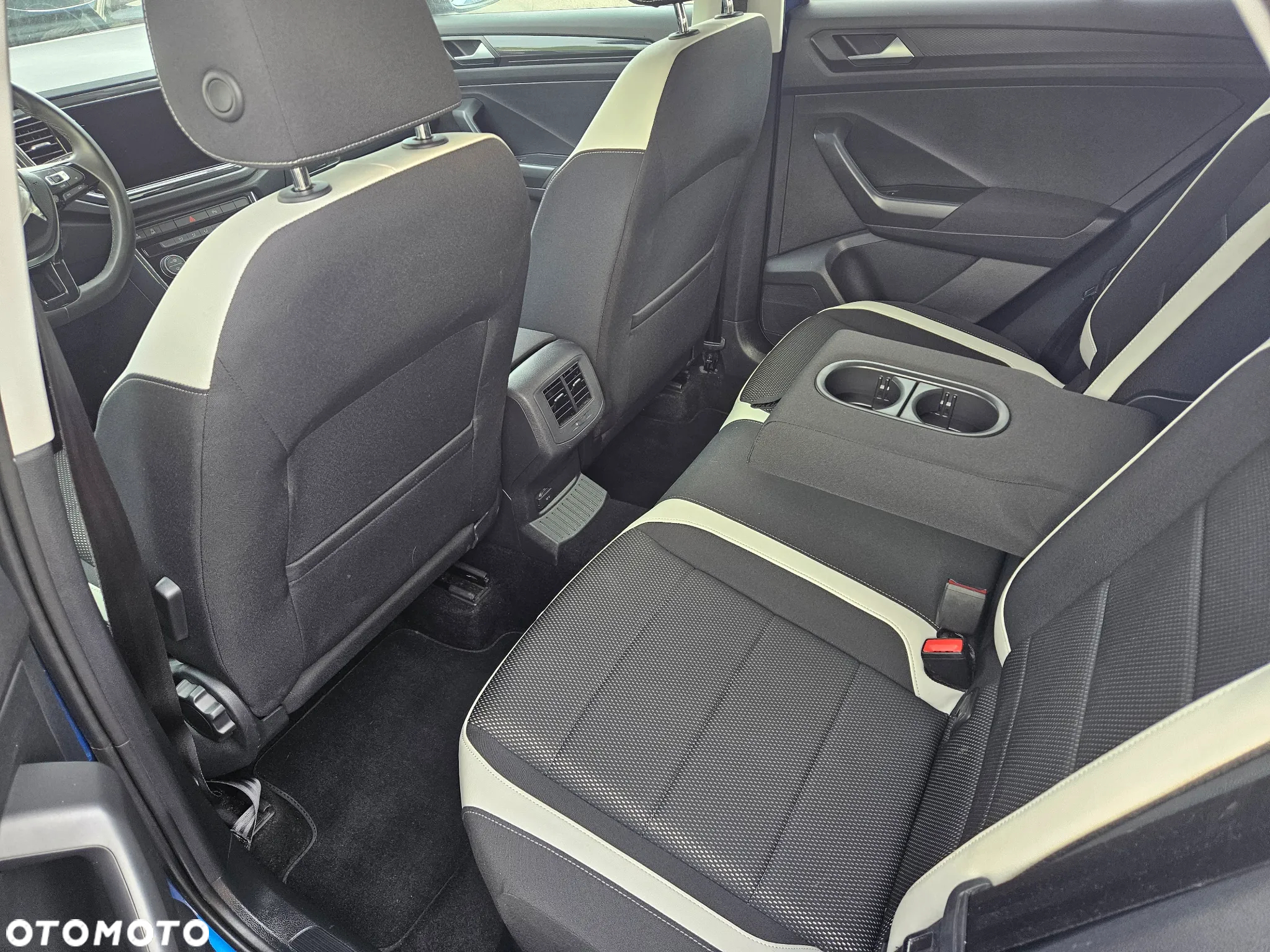 Volkswagen T-Roc 2.0 TDI SCR DSG Sport - 11