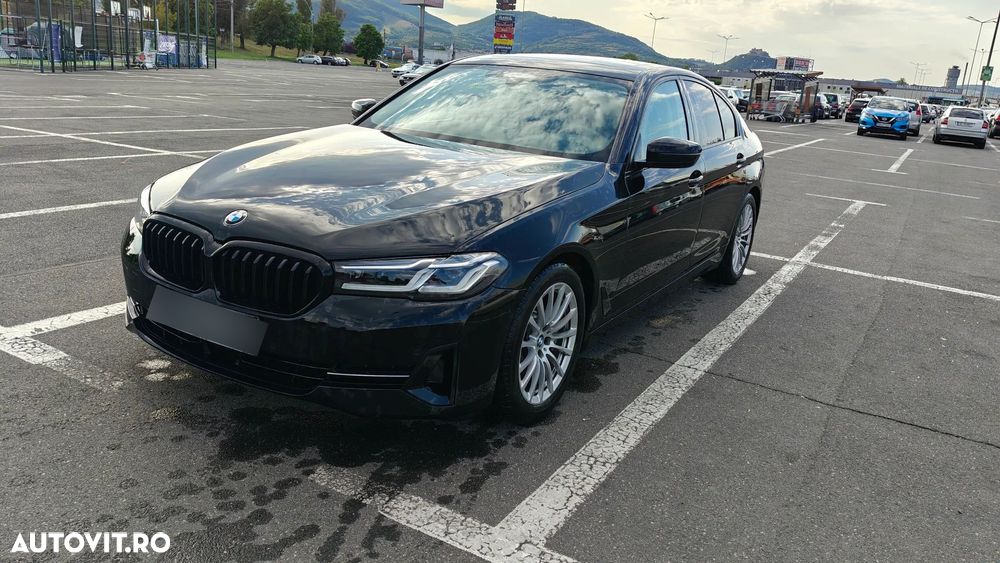 BMW Seria 5 530i AT MHEV - 19