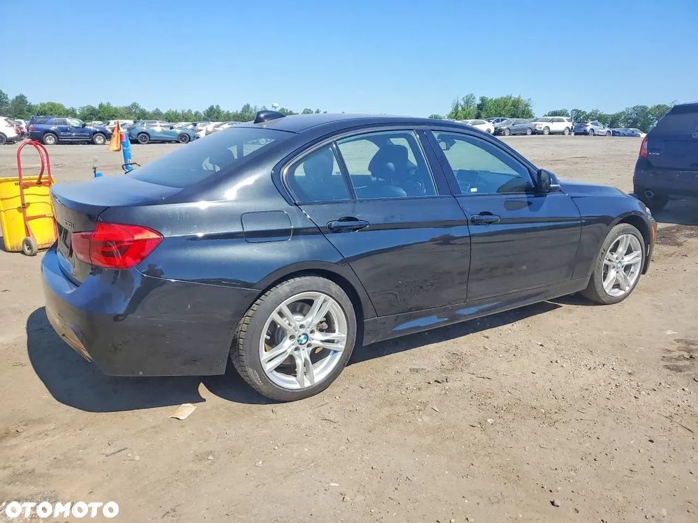 BMW Seria 3 330i Edition M Sport Shadow - 4