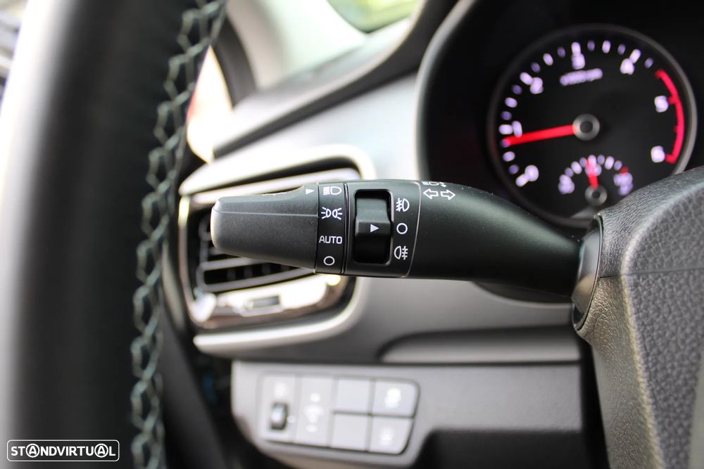 Kia Stonic 1.6 CRDi Easy - 19