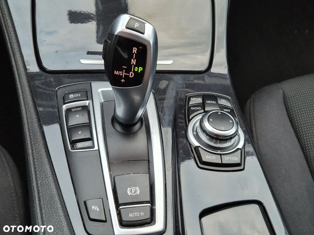BMW Seria 5 520d - 14