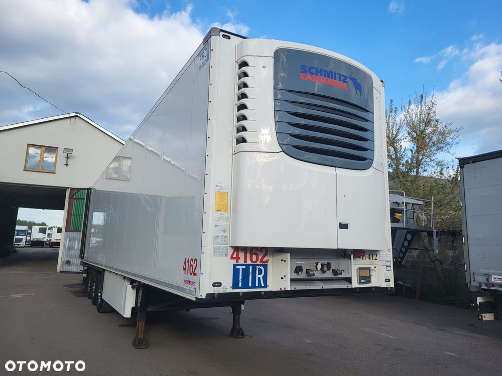 Schmitz Cargobull SCB - 3