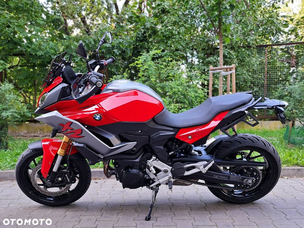 BMW XR - 12