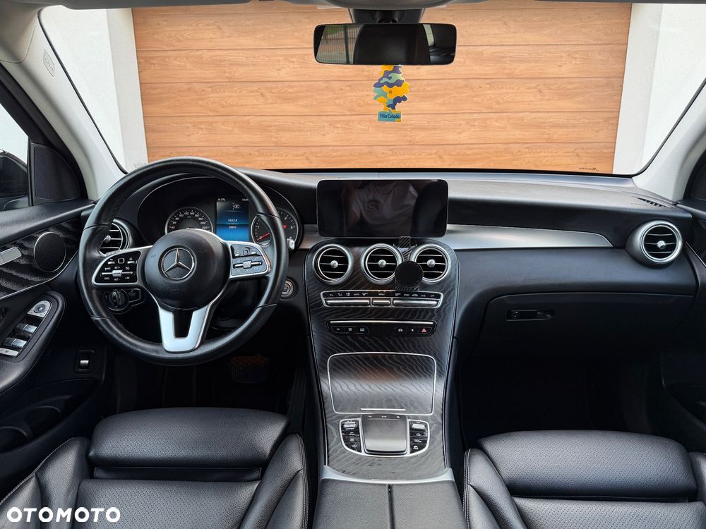 Mercedes-Benz GLC - 11
