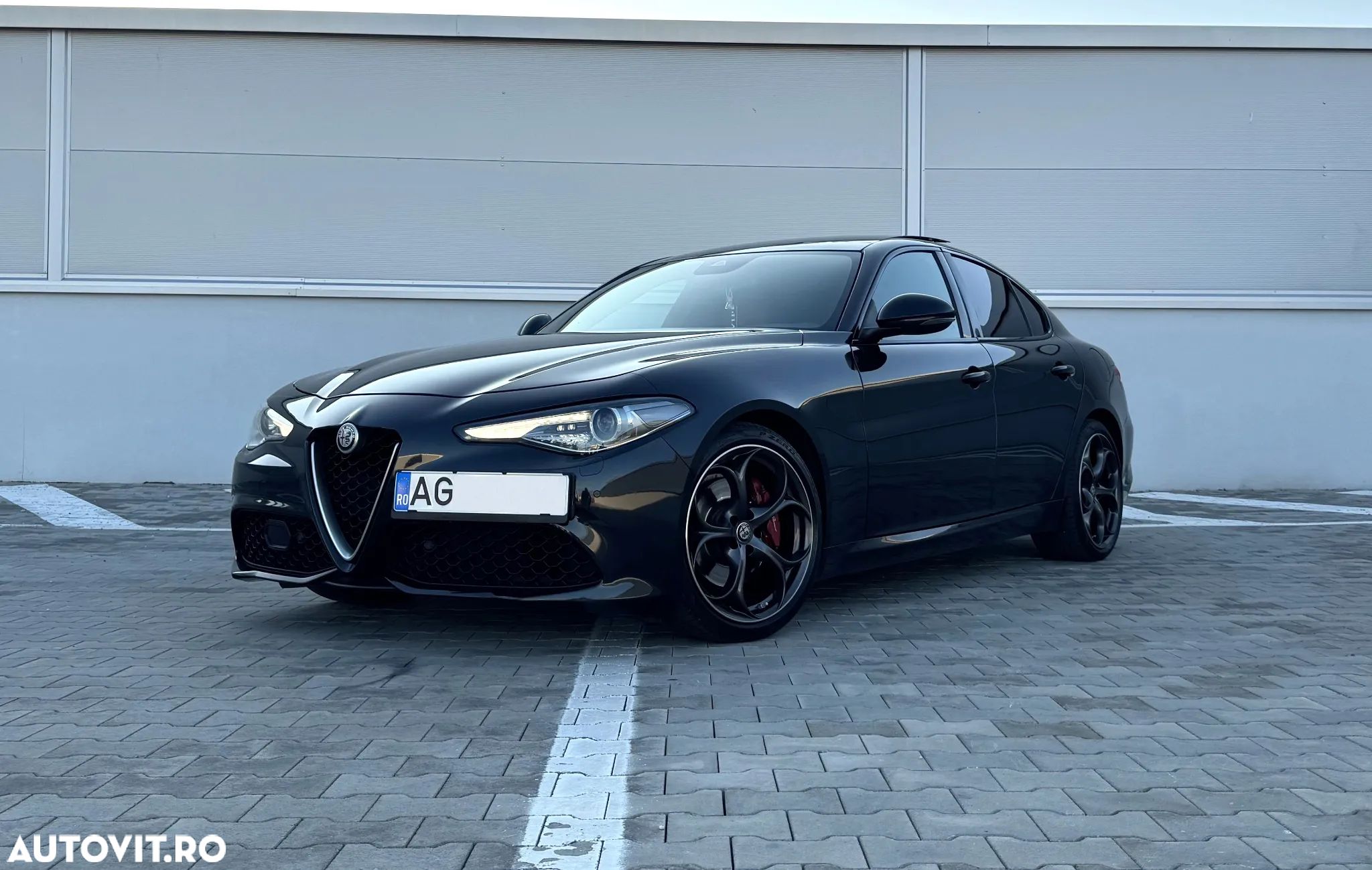 Alfa Romeo Giulia 2.2 Diesel AT8-Q4 Veloce - 1