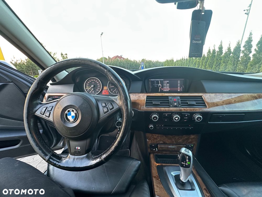 BMW Seria 5 525xd - 17