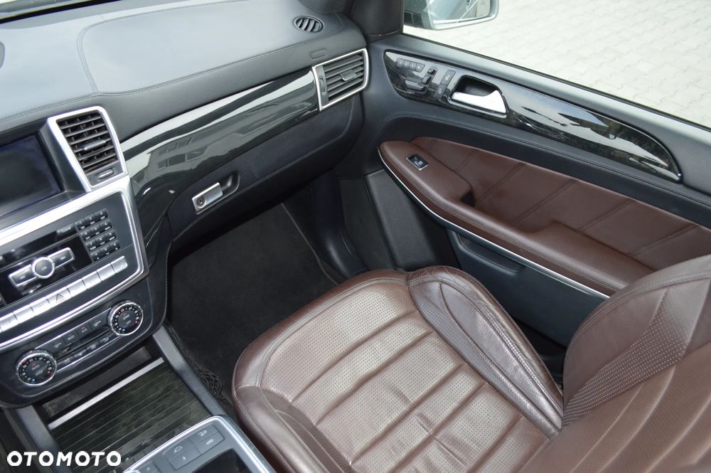 Mercedes-Benz GL 63 AMG - 16