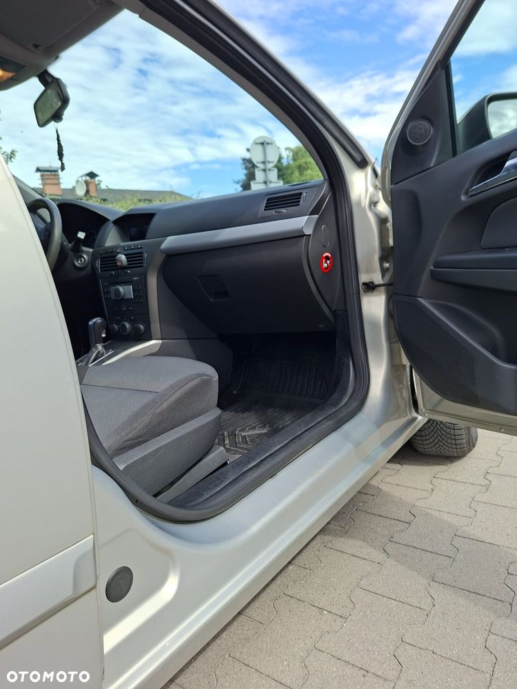 Opel Astra - 8