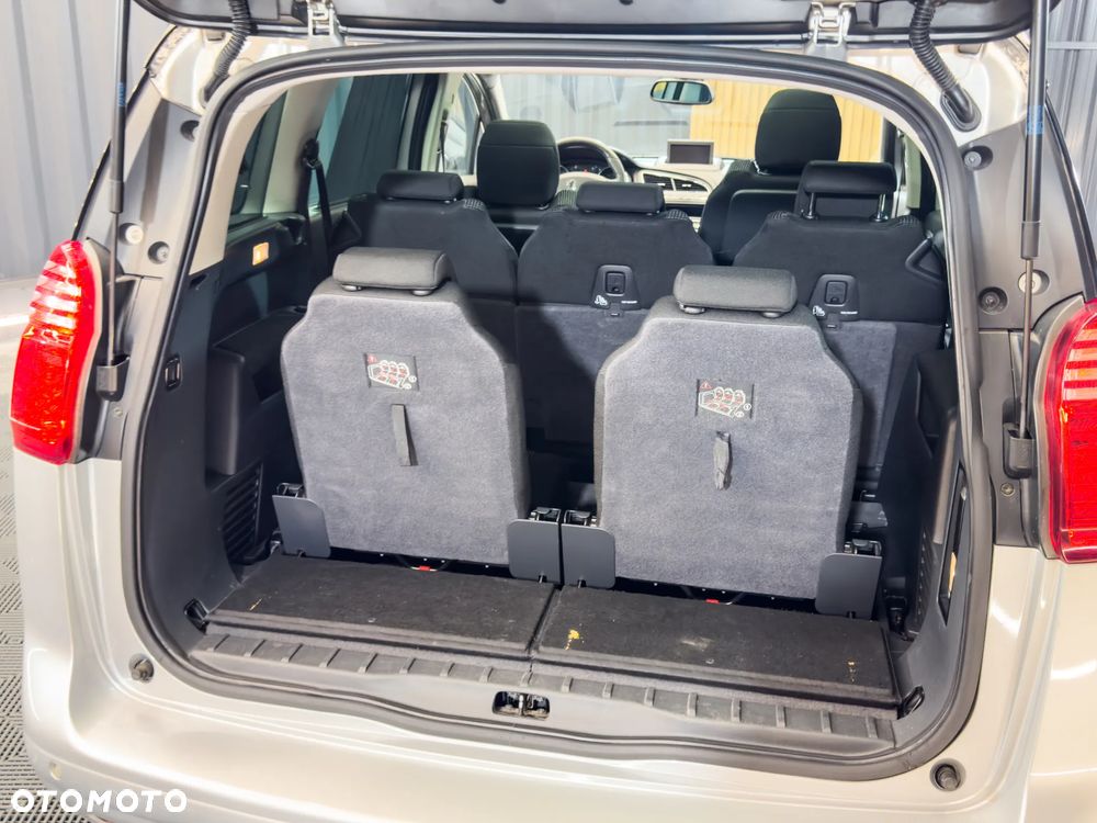 Peugeot 5008 2.0 HDi Family 7os - 2