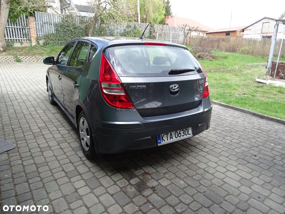 Hyundai i30 1.4 Classic + - 22