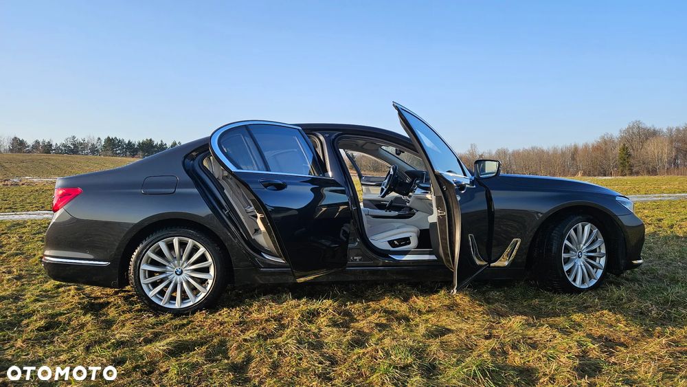 BMW Seria 7 730d xDrive - 22