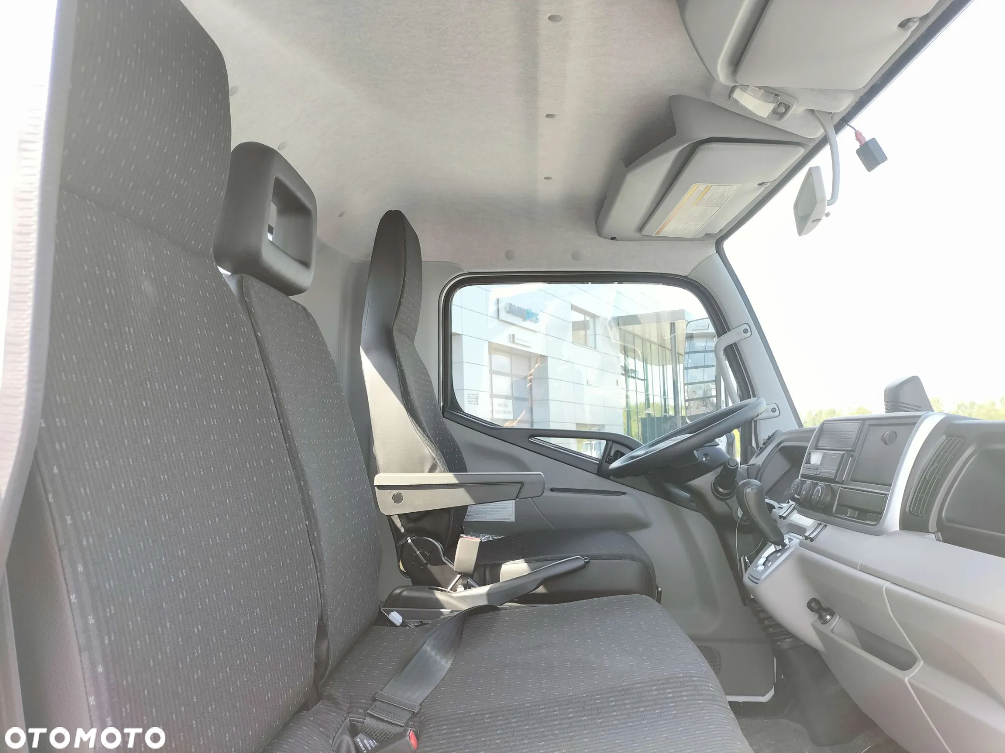 FUSO Canter 9C18 AMT - 15