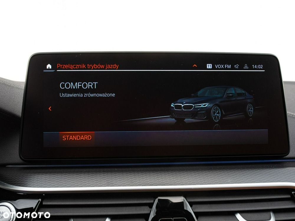 BMW Seria 5 540i xDrive mHEV M Sport sport - 21