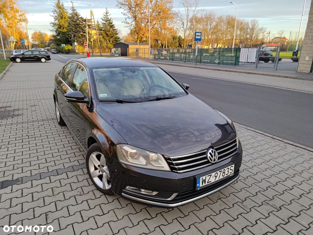 Volkswagen Passat 1.6 TDI Comfortline - 1