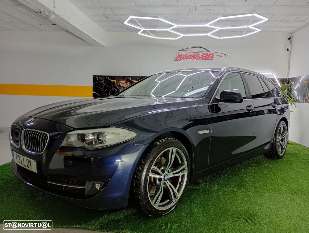 BMW 520 d xDrive Line Luxury Auto - 3