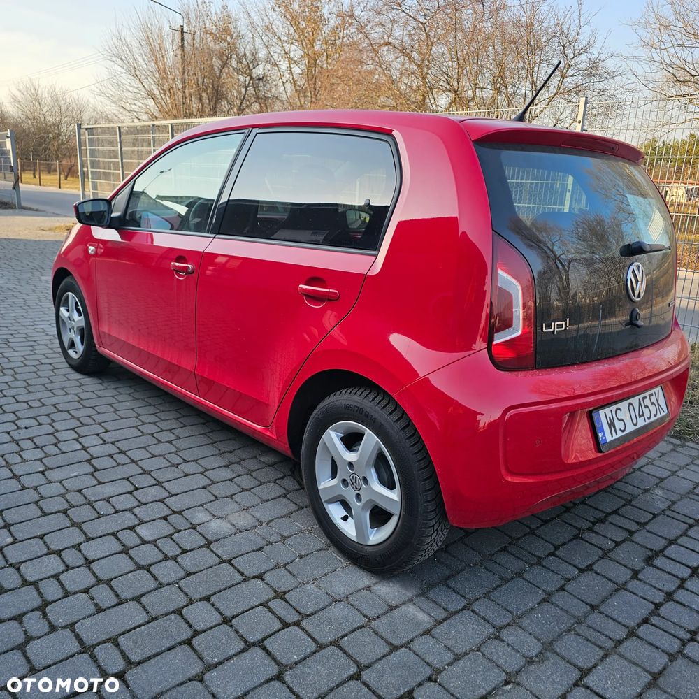 Volkswagen up! BlueMotion Technology colour fortana red - 13
