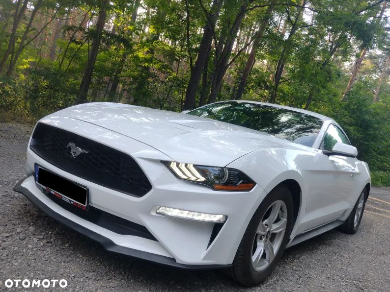 Ford Mustang - 2