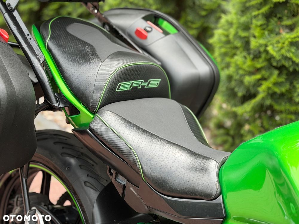 Kawasaki ER - 28