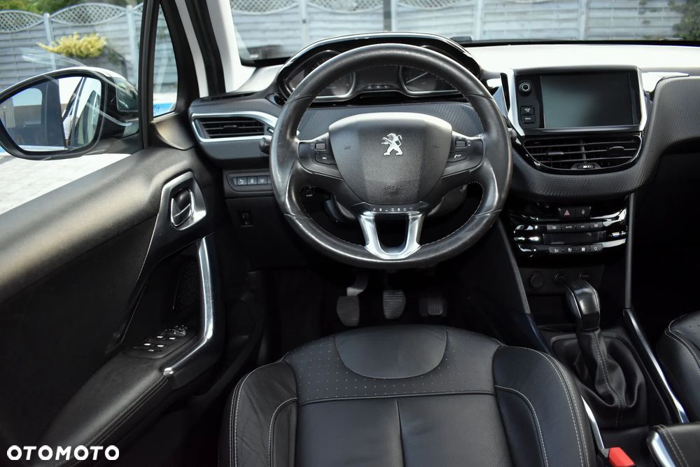 Peugeot 2008 BlueHDi 100 STOP & START Style - 27