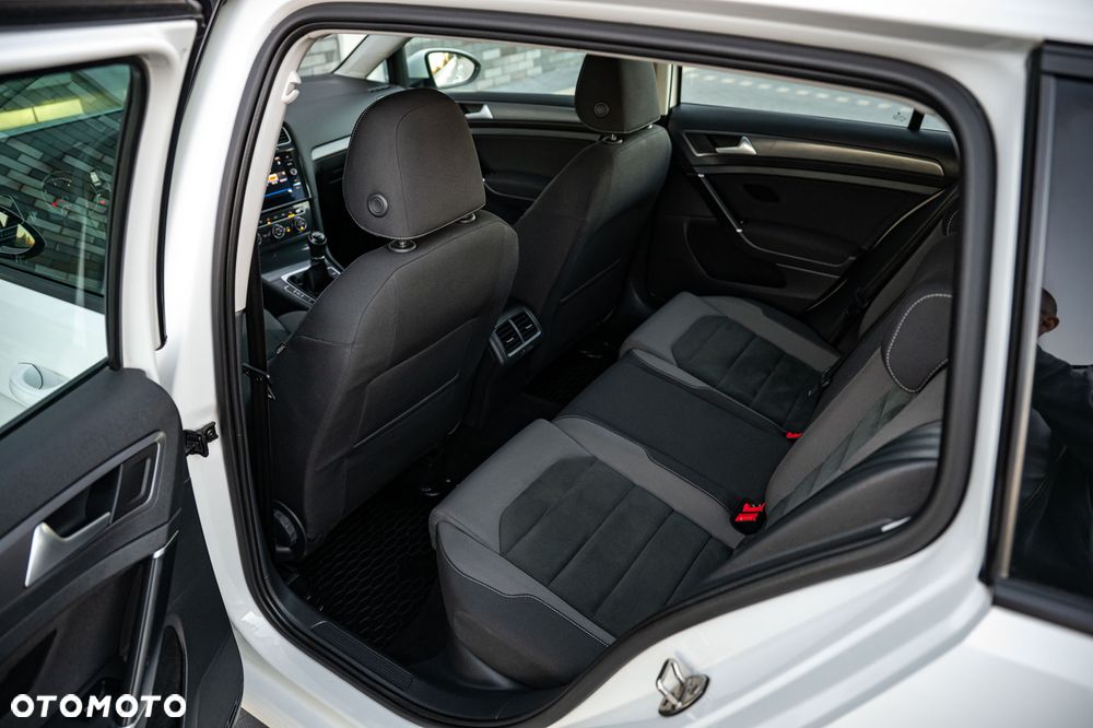 Volkswagen Golf 2.0 TDI BMT Highline - 20