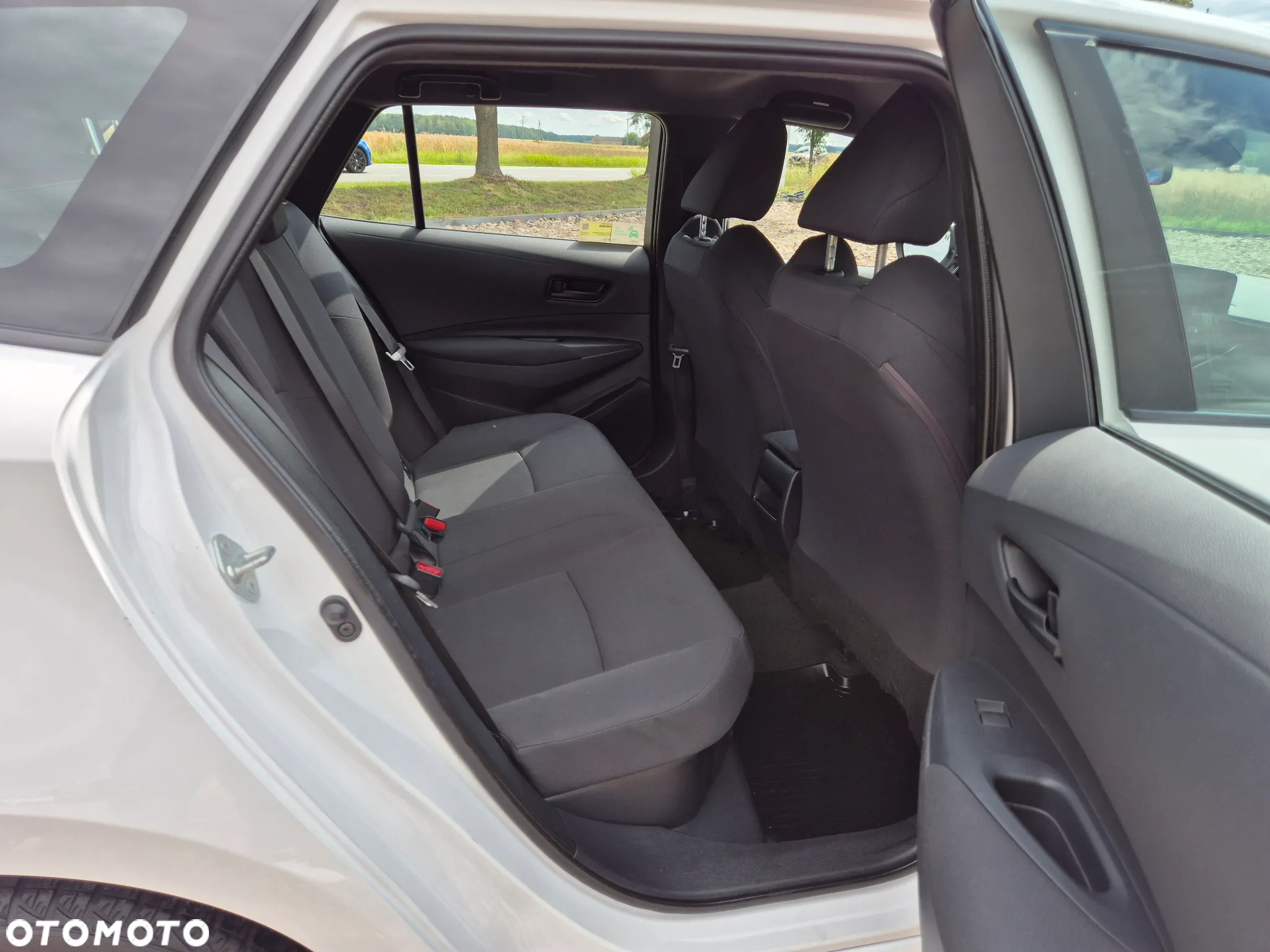Toyota Corolla 1.8 Hybrid GPF Active - 16