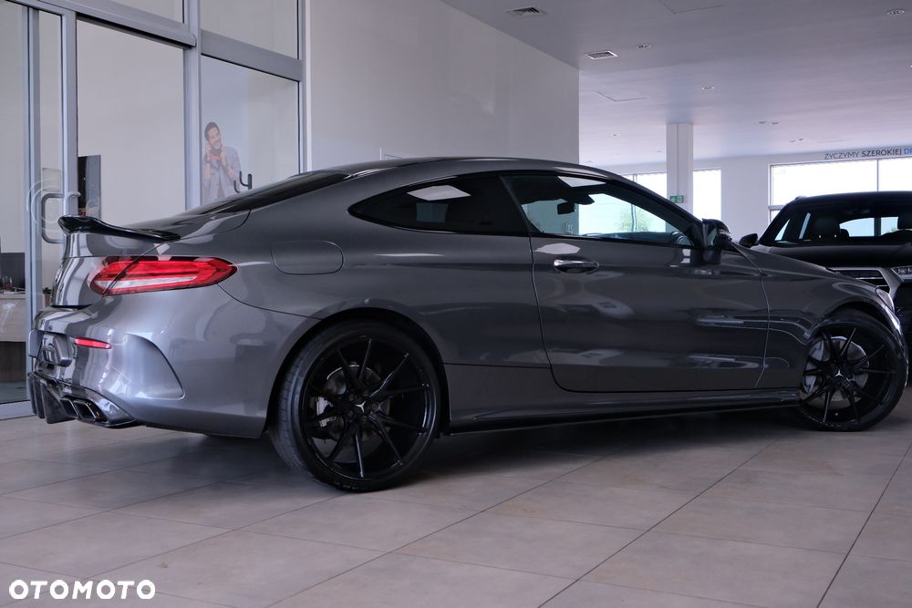 Mercedes-Benz Klasa C 300 9G-TRONIC AMG Line - 8