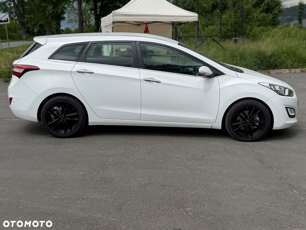 Hyundai i30 1.6 CRDi Premium - 8