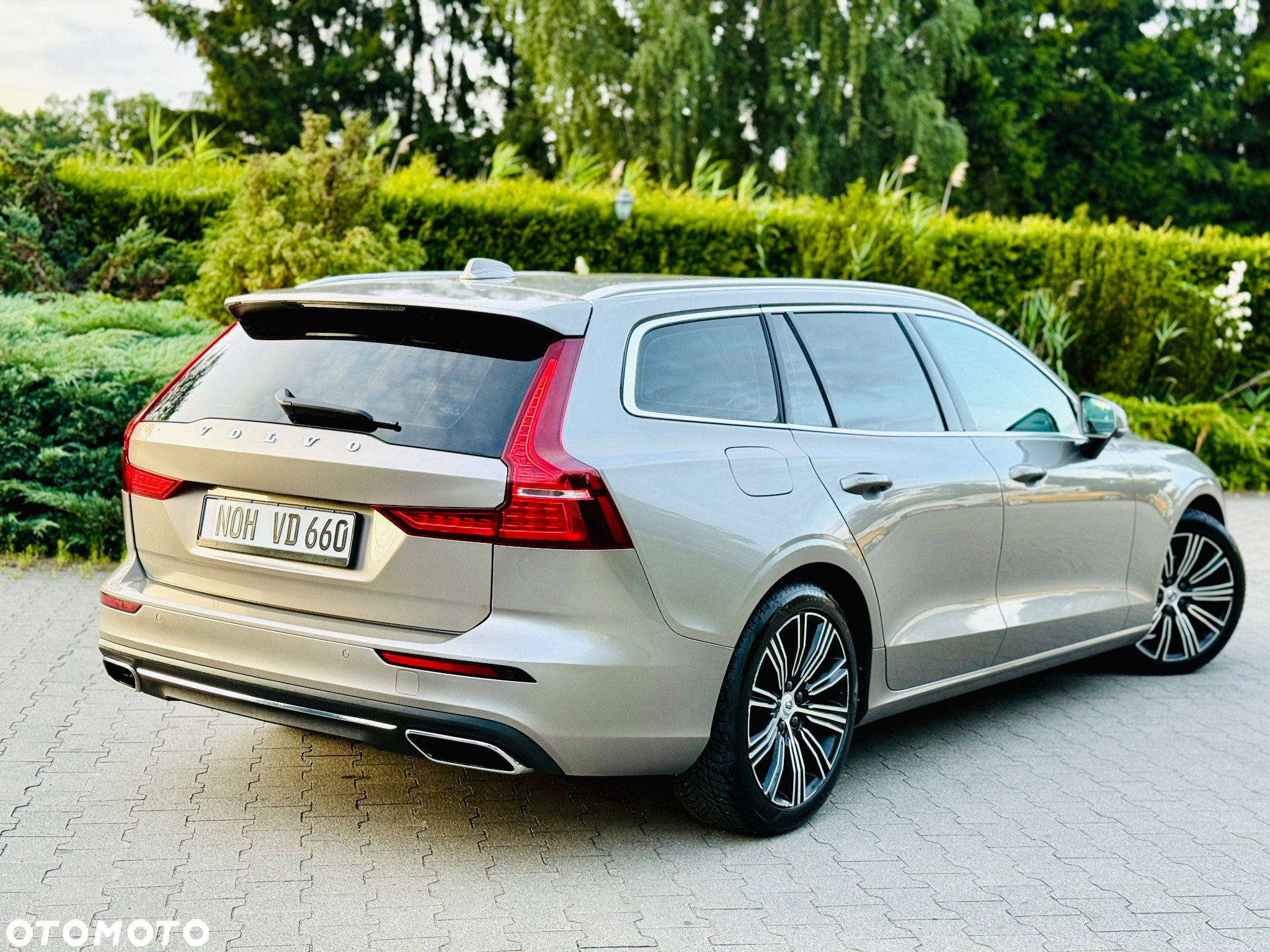 Volvo V60 D4 Inscription - 28