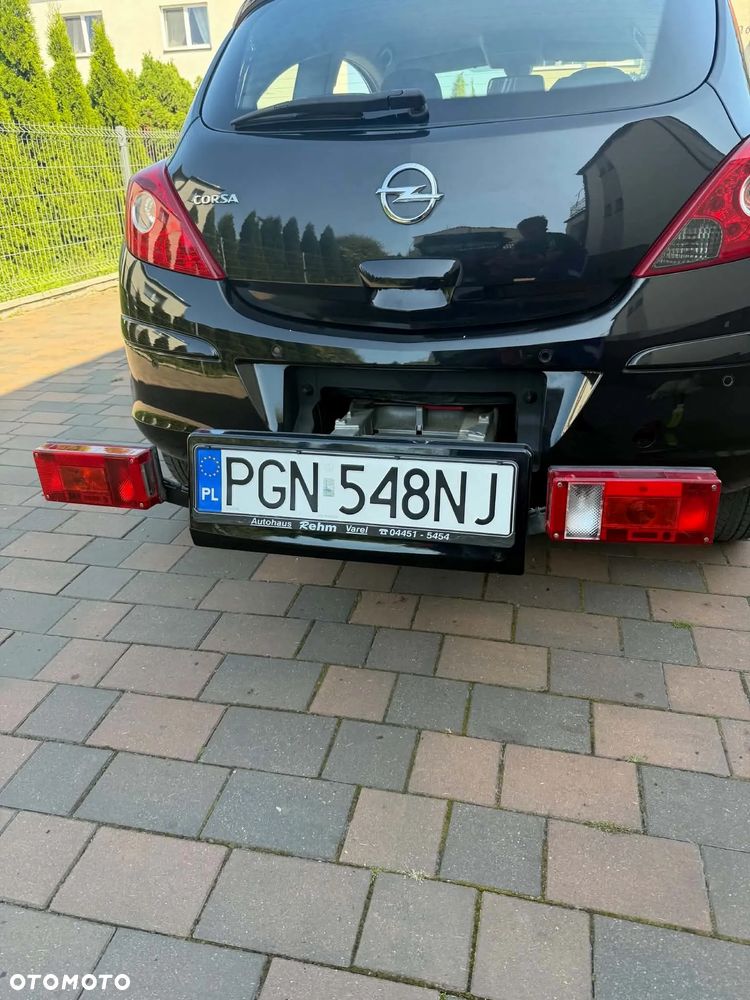Opel Corsa 1.4 16V Cosmo - 10