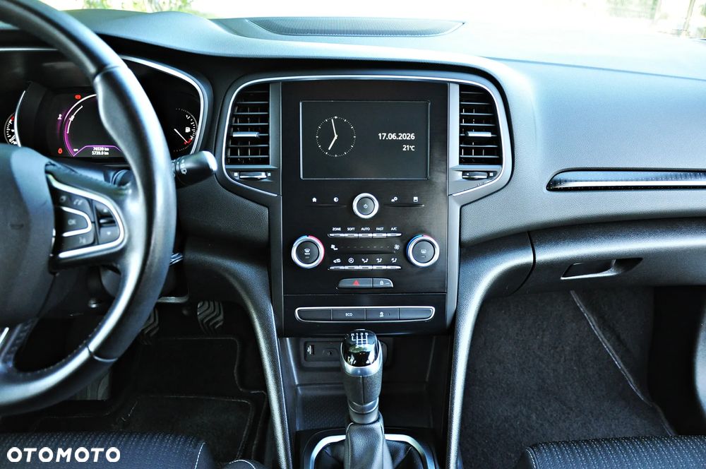 Renault Megane ENERGY TCe 100 EXPERIENCE - 17