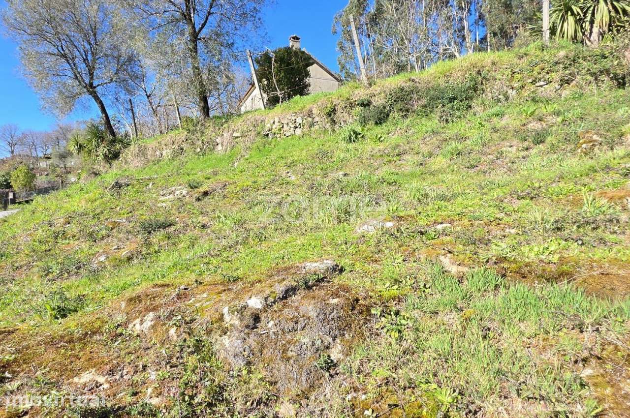 Moradia para restauro - Ribeira do Neiva - Grande imagem: 4/15