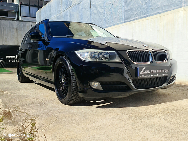 BMW 318 d Touring Navigation Sport