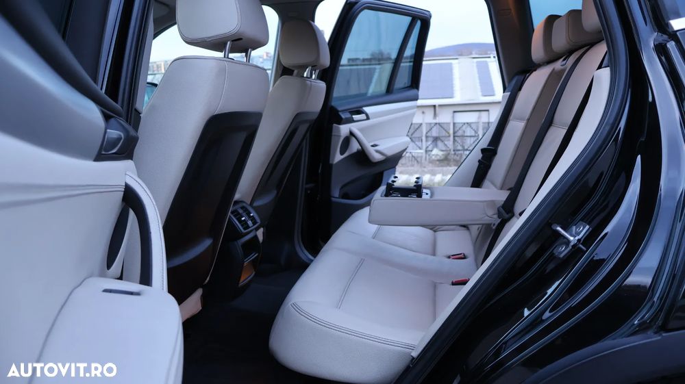 BMW X3 xDrive20d Aut. - 11