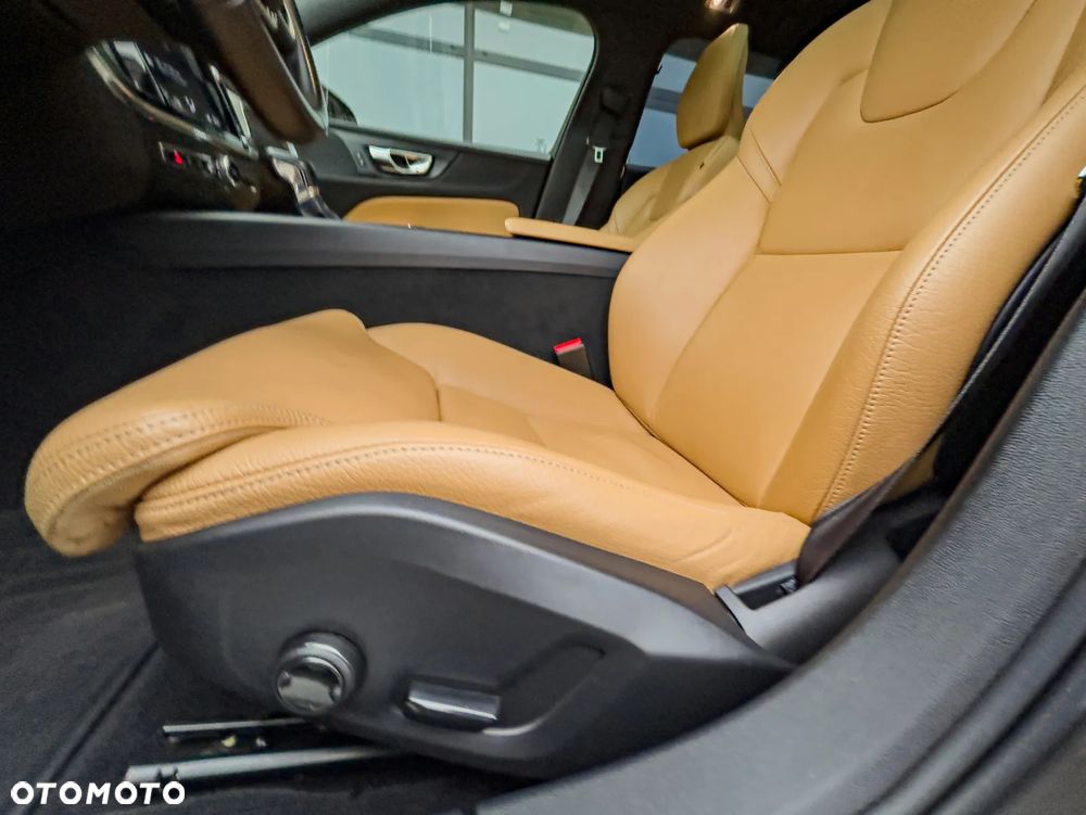 Volvo V60 D4 Geartronic Inscription - 13