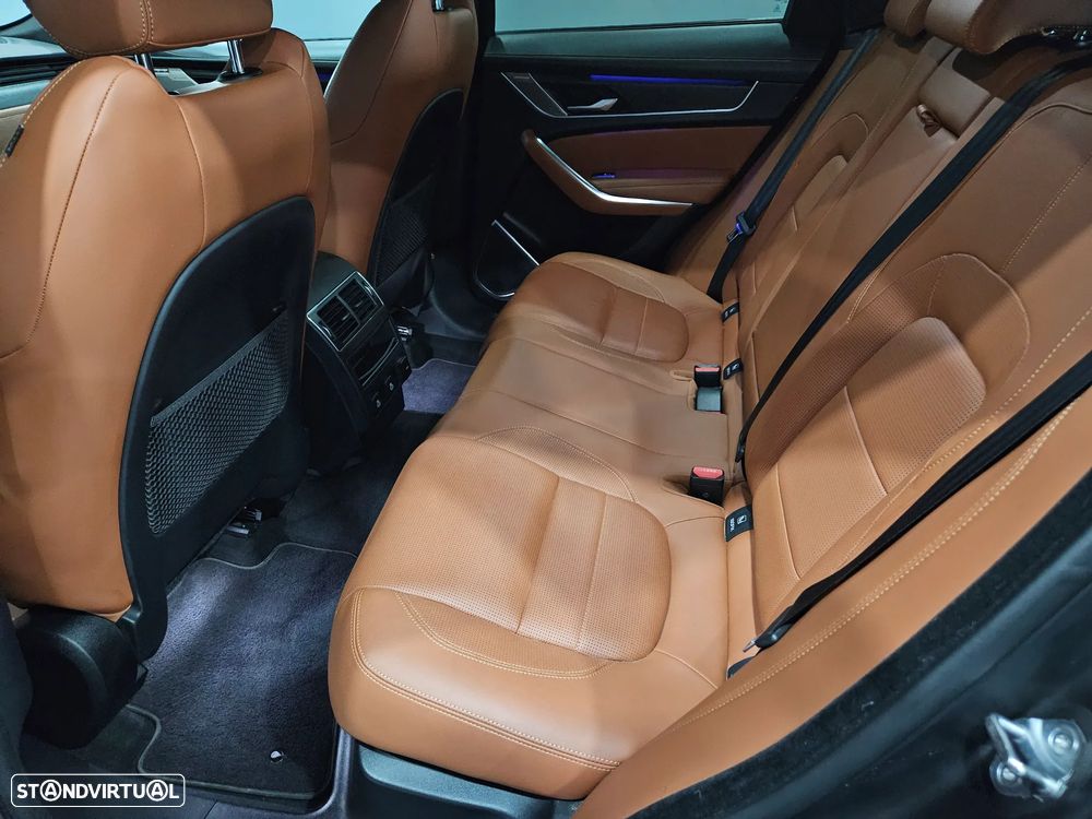 Jaguar F-Pace 2.0 P400e AWD R-Dynamic SE - 27