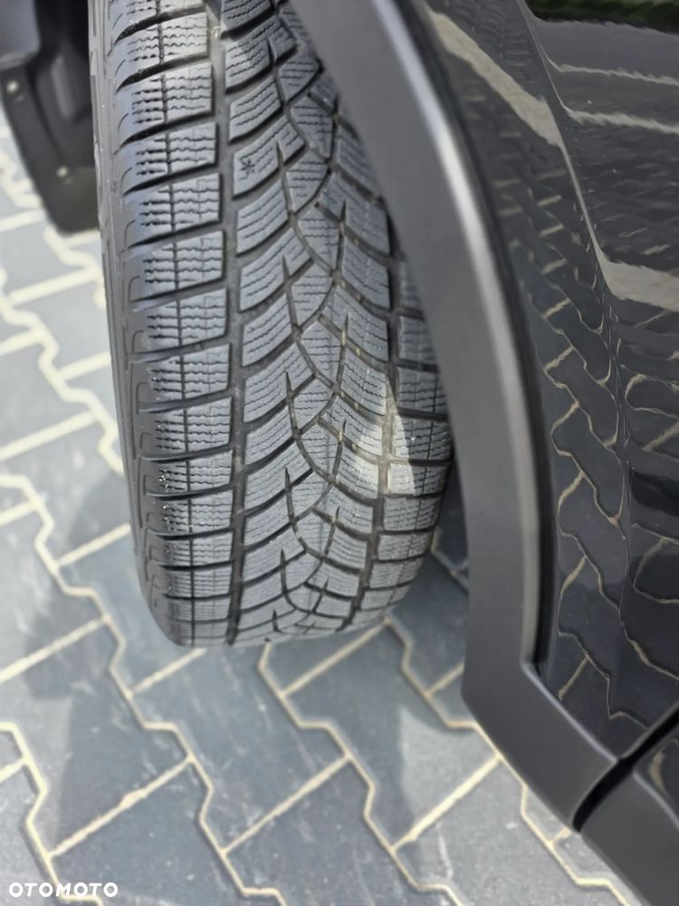 Volvo XC 40 T3 Momentum Pro - 27